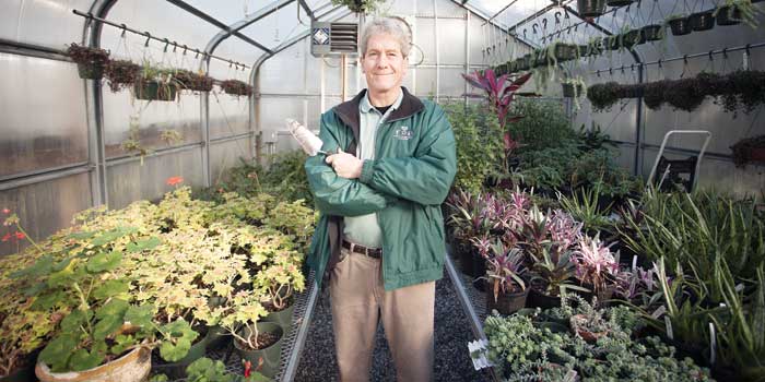 Jeff Lewis Elizabethan Gardens