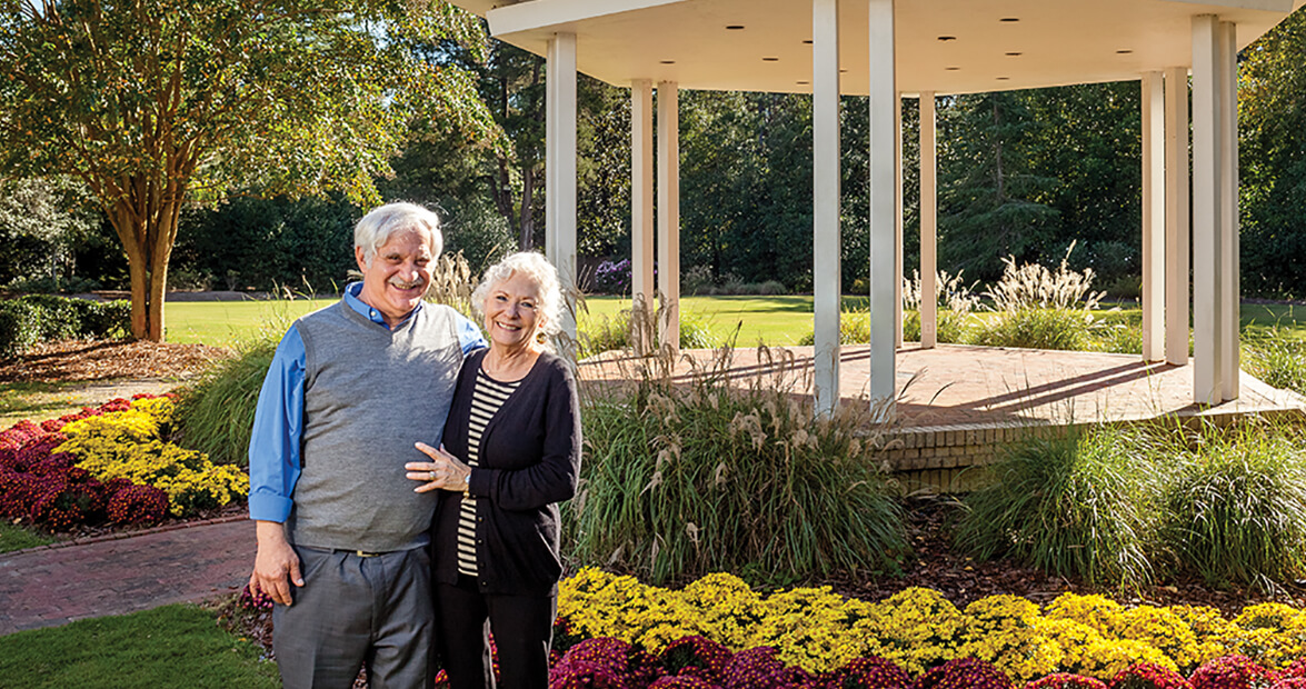 pinehurst-carolina hotel couple feature