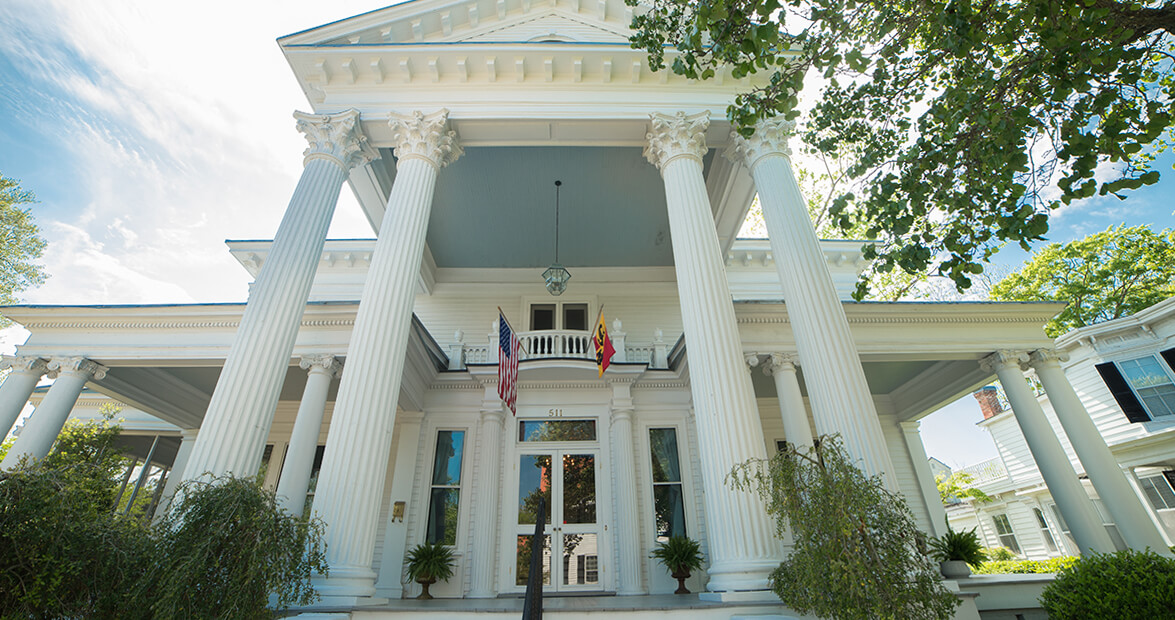 larry i moore house feature