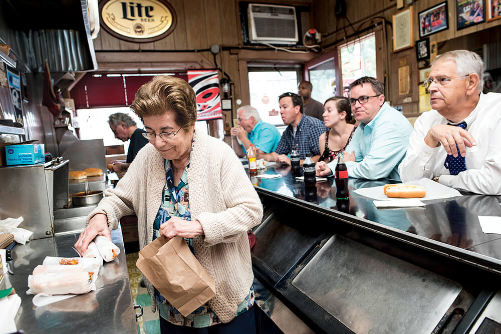 the roast grill hot dogs