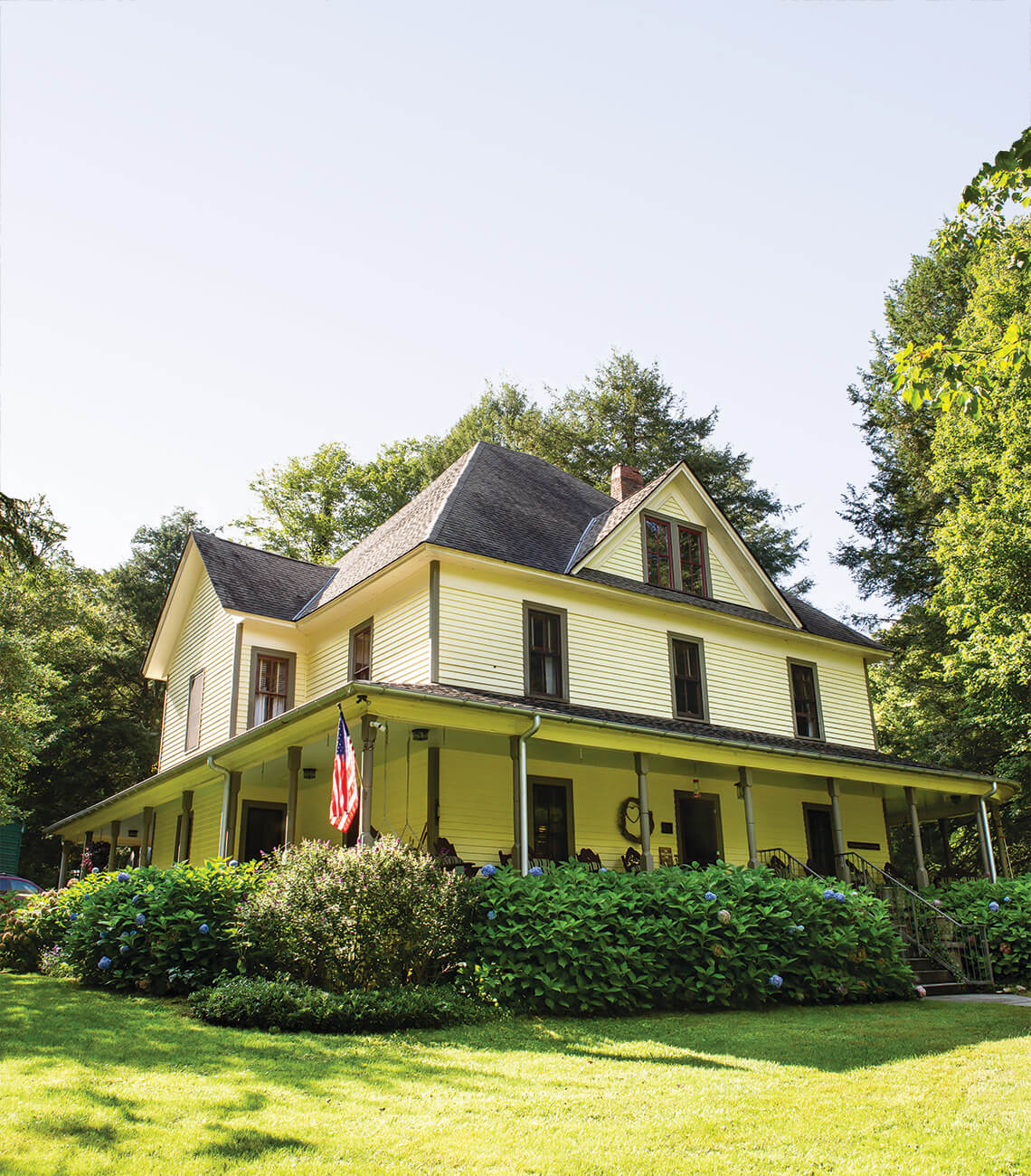 Exterior shot of Buck House Inn.