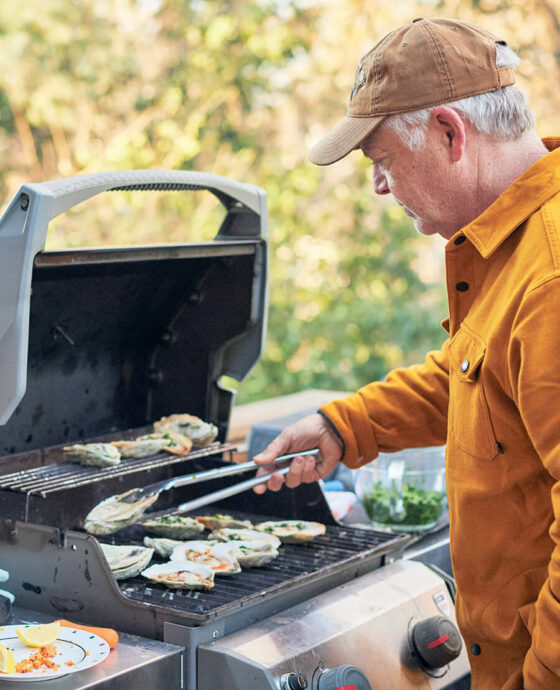 Nicken grills oysters