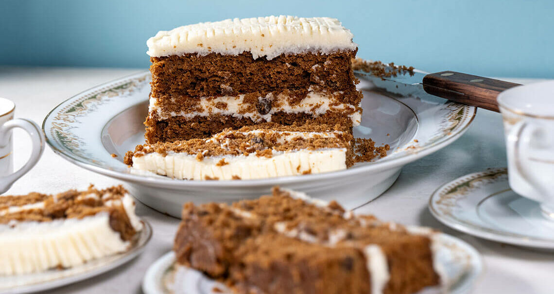 A&P grocery store china and Spanish Bar Cake