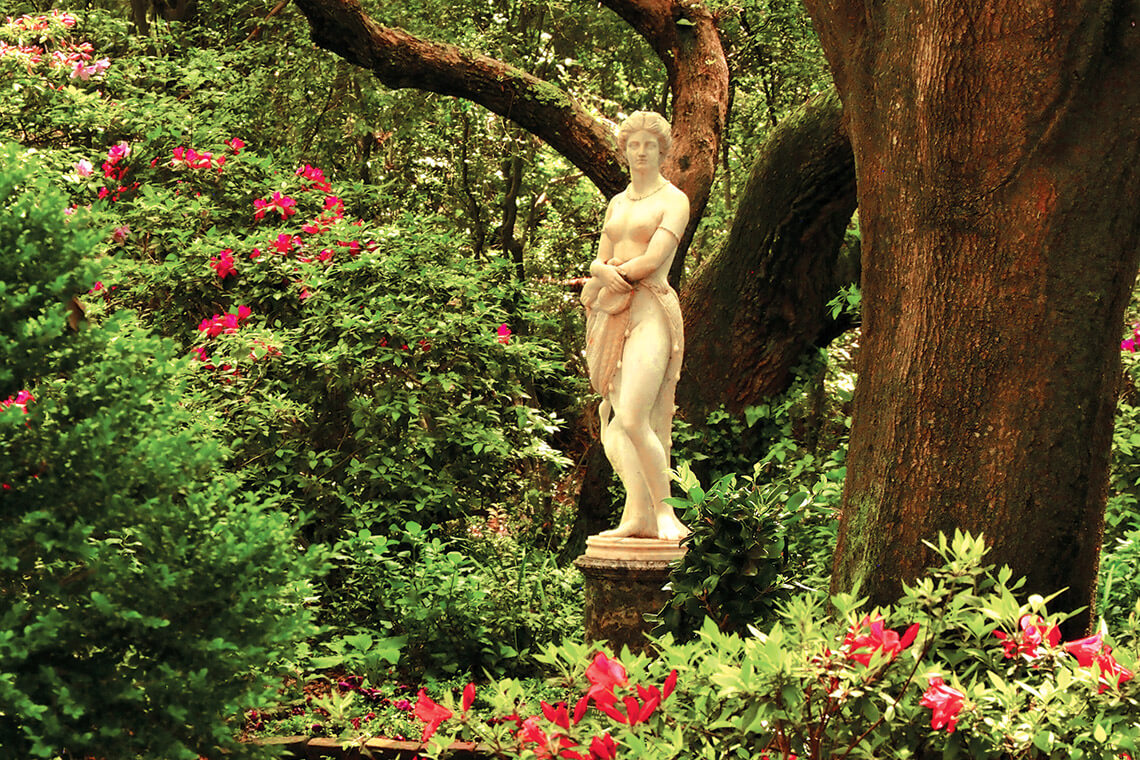 Virginia Dare statue