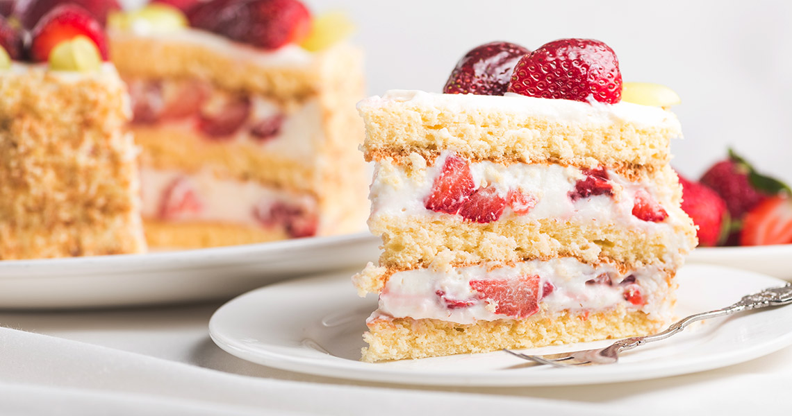Strawberry cake with layers