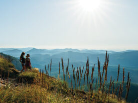 Hikers in Whiteside Mountain, a 10-minute drive from downtown Highlands, NC