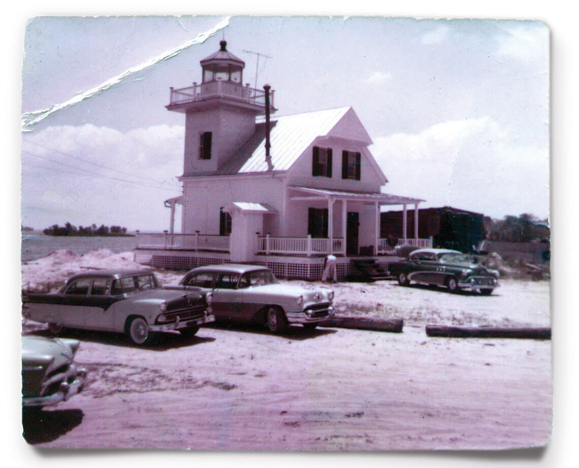 The Roanoke River Lighthouse in its original location near Plymouth in the 19th century
