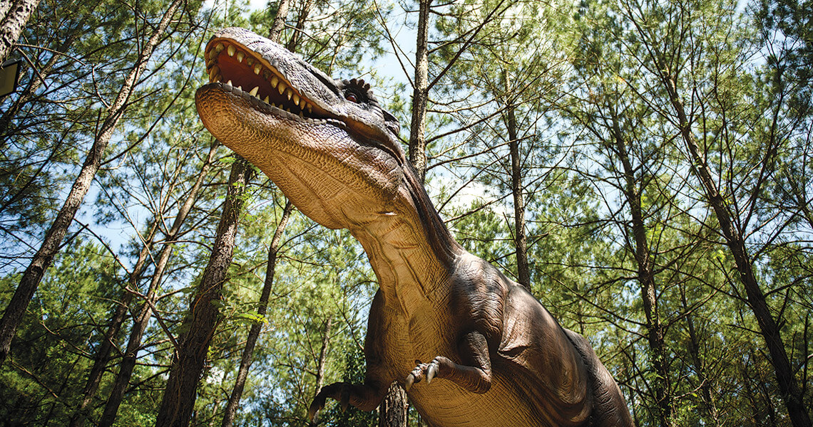 Animatronic T-Rex at Sweet Valley Ranch
