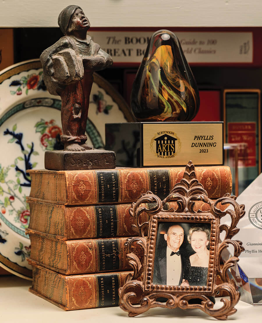 Framed picture of Phyllis Dunning and her late husband, Ellis. 