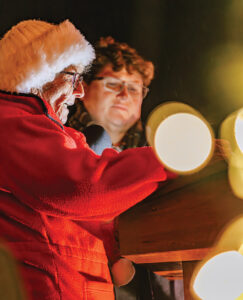 Emma Rose Guthrie and Della Brooks in Harkers Island