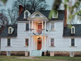 Historic Rosedale decorated for Christmas