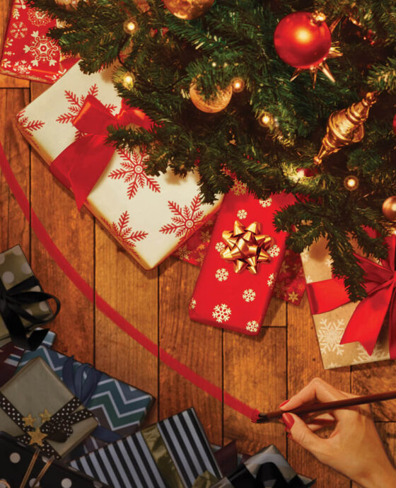 Illustration of tree with wrapped presents