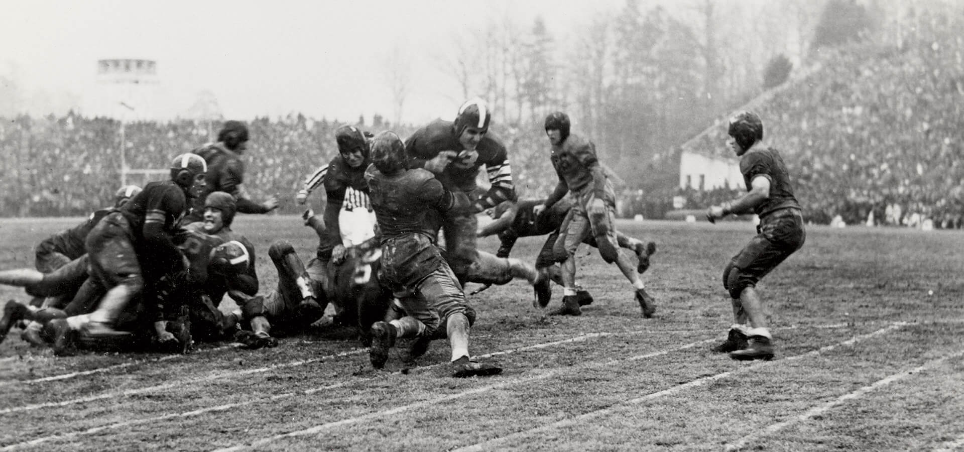 Duke Blue Devils playing against the Oregon State Beavers at the 1942 Rose Bowl