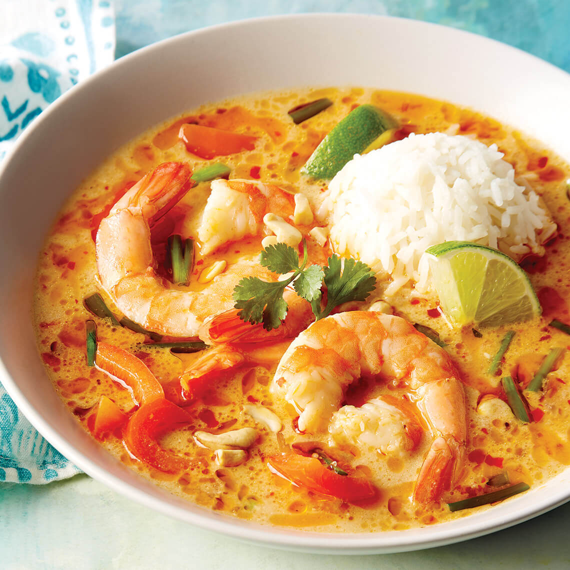 Shrimp with red curry sauce