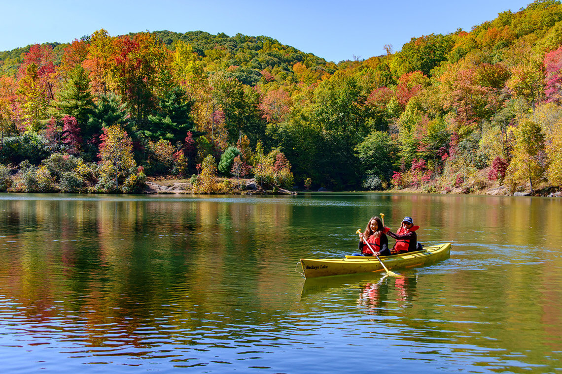Kayaking in Buckeye Lake in Beech Mountain