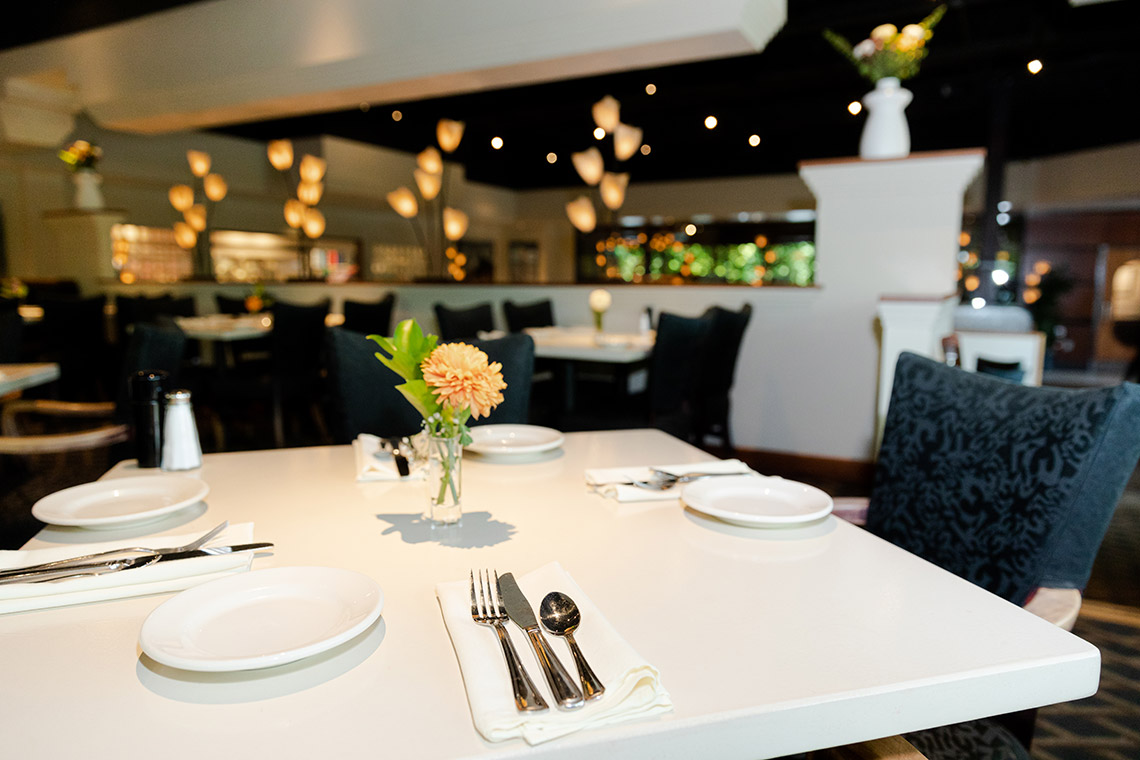 Table inside Lucky 32