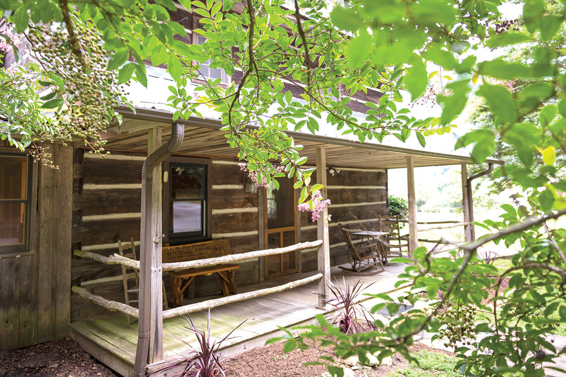 The Hendrix Home Place at Leatherwood Mountains Resort