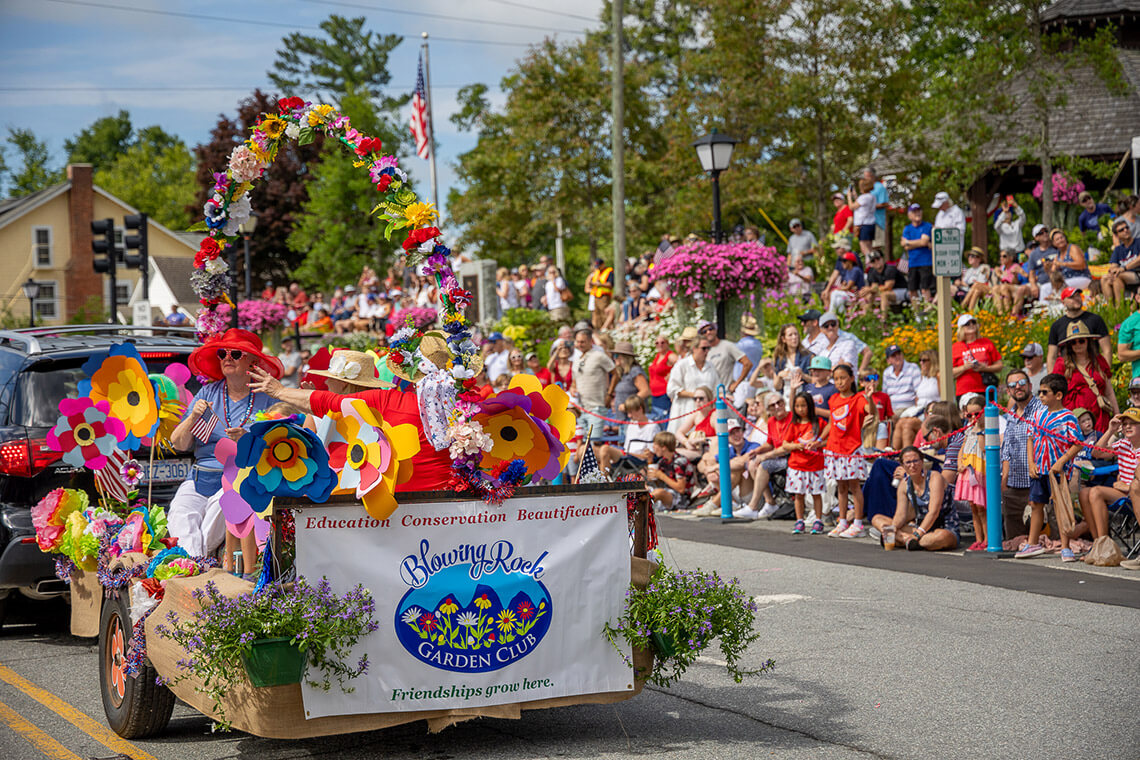 Float in the Mile of Flowers parade in Blowing Rock