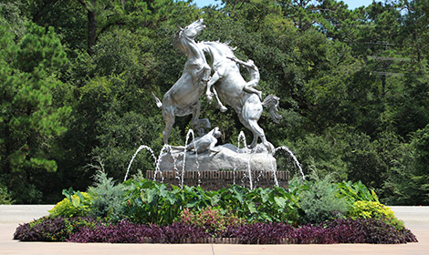 Fighting Stallions sculpture