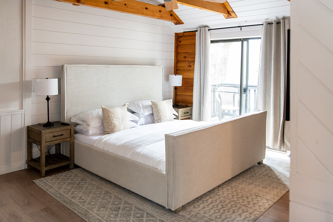 A guest room at The Wells in Cashiers, NC