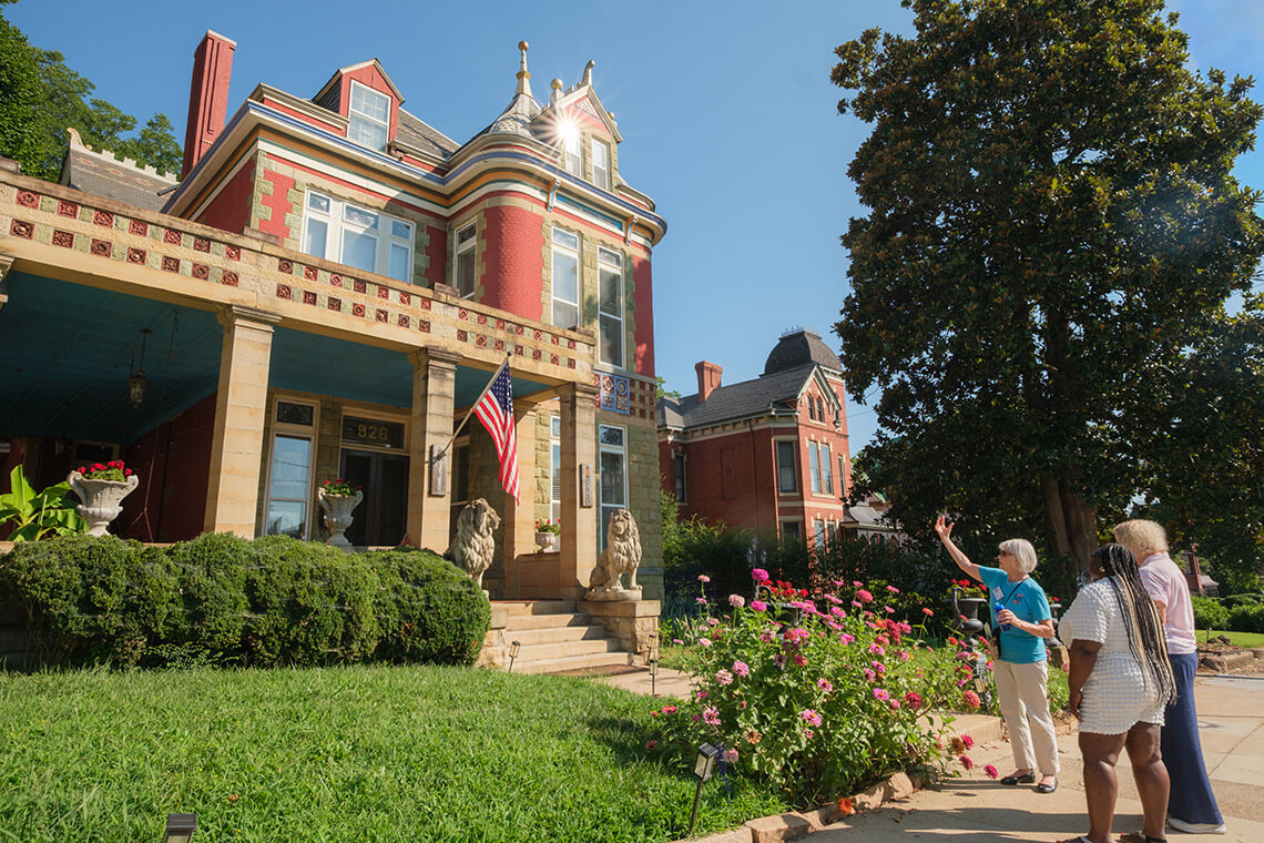 Walking tour through Danville, VA