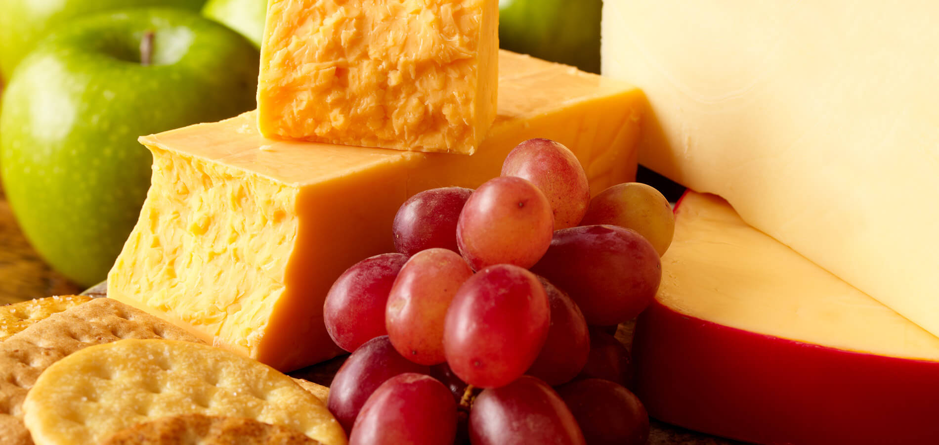 Cheese and grapes