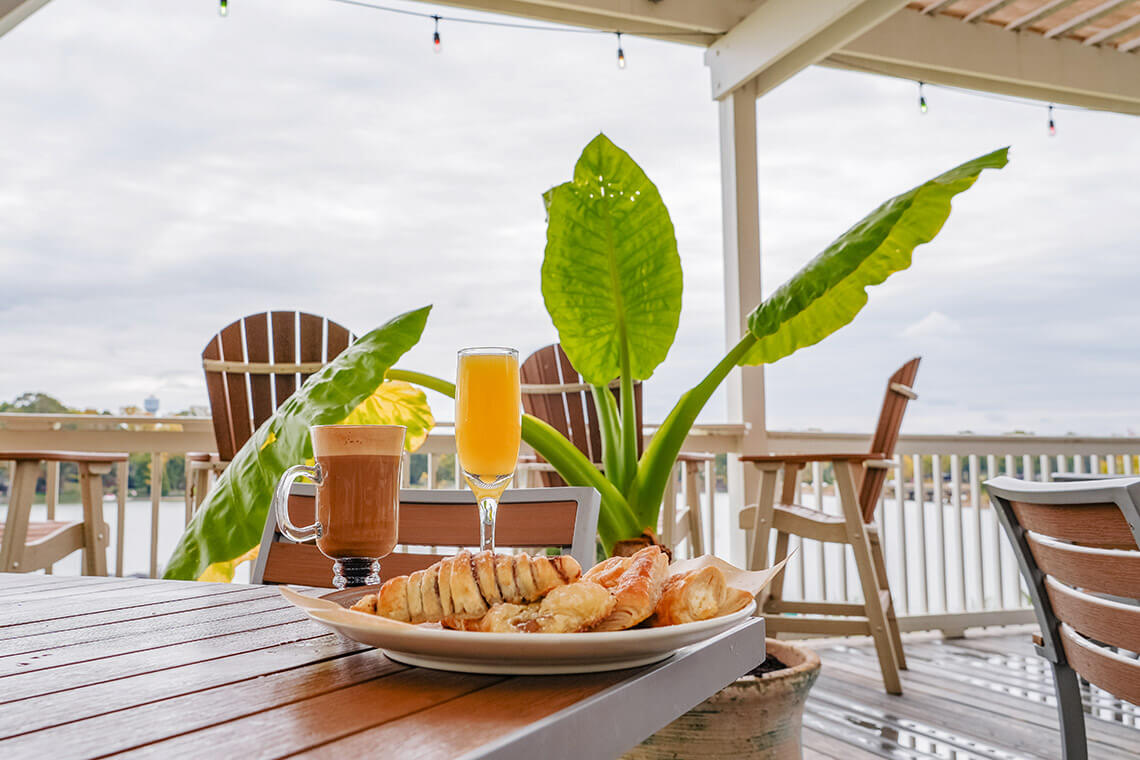 pastries, mimosa, and cortado at Havana 33