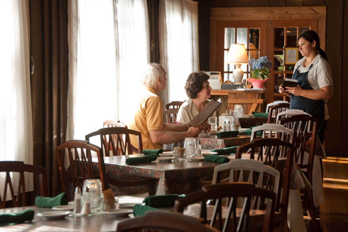 Couple dining at Fryemont Inn