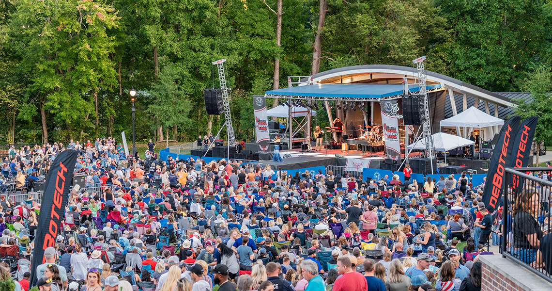 Crowd at Bands, Brews BBQ