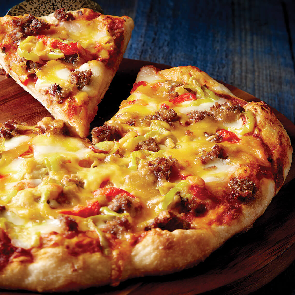 Sausage and pepper pizza