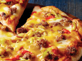 Country sausage and pepper pizza