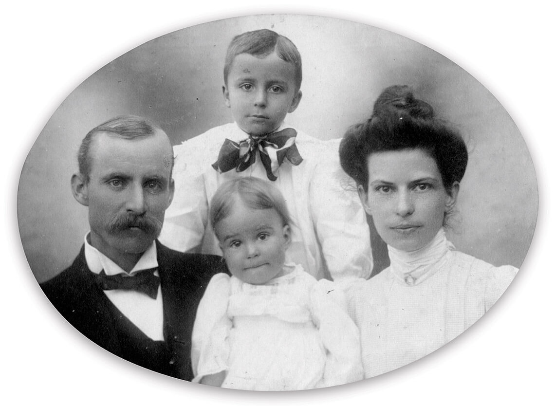 Edgar Tufts and his wife Bessie with their children