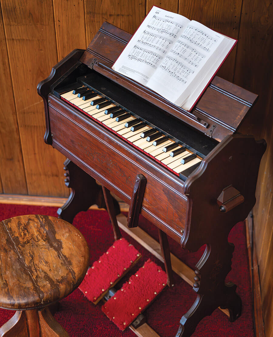 Tuft's portable organ