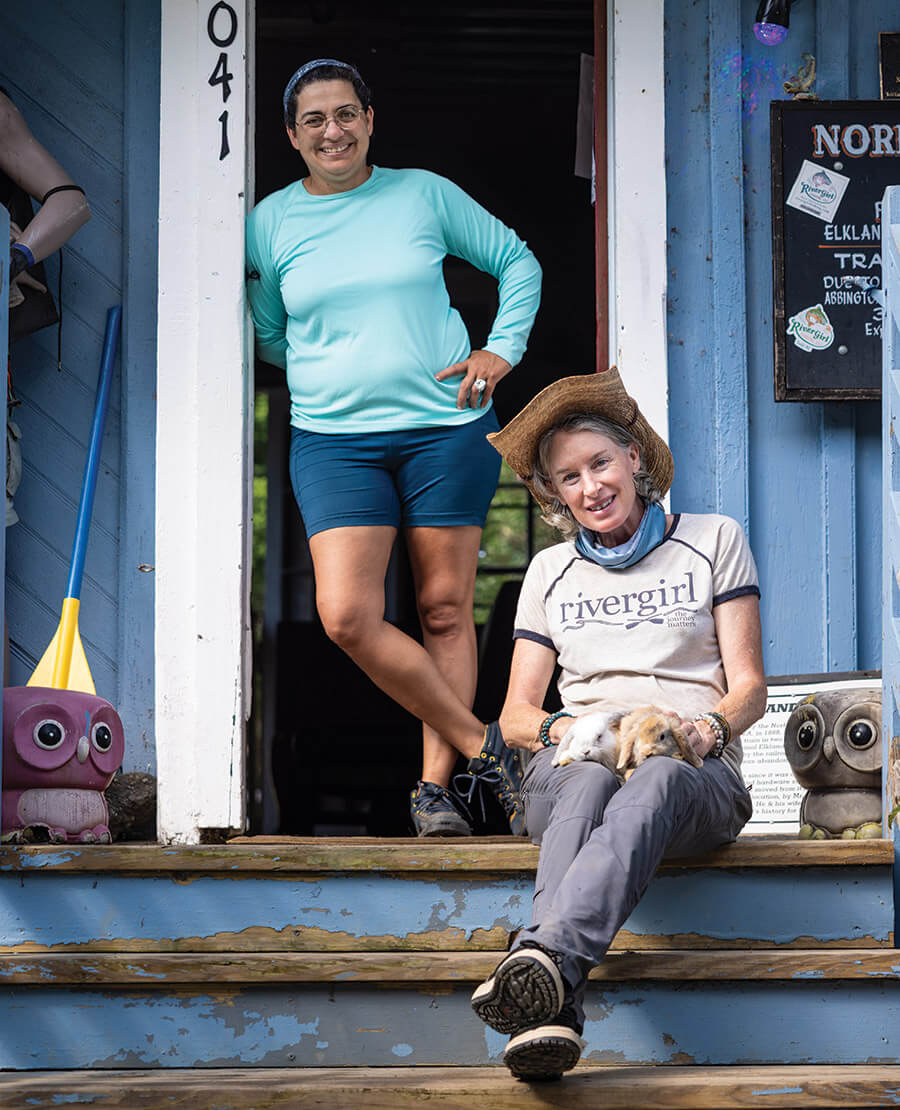 Kelly McCoy and Renata Dos Santos