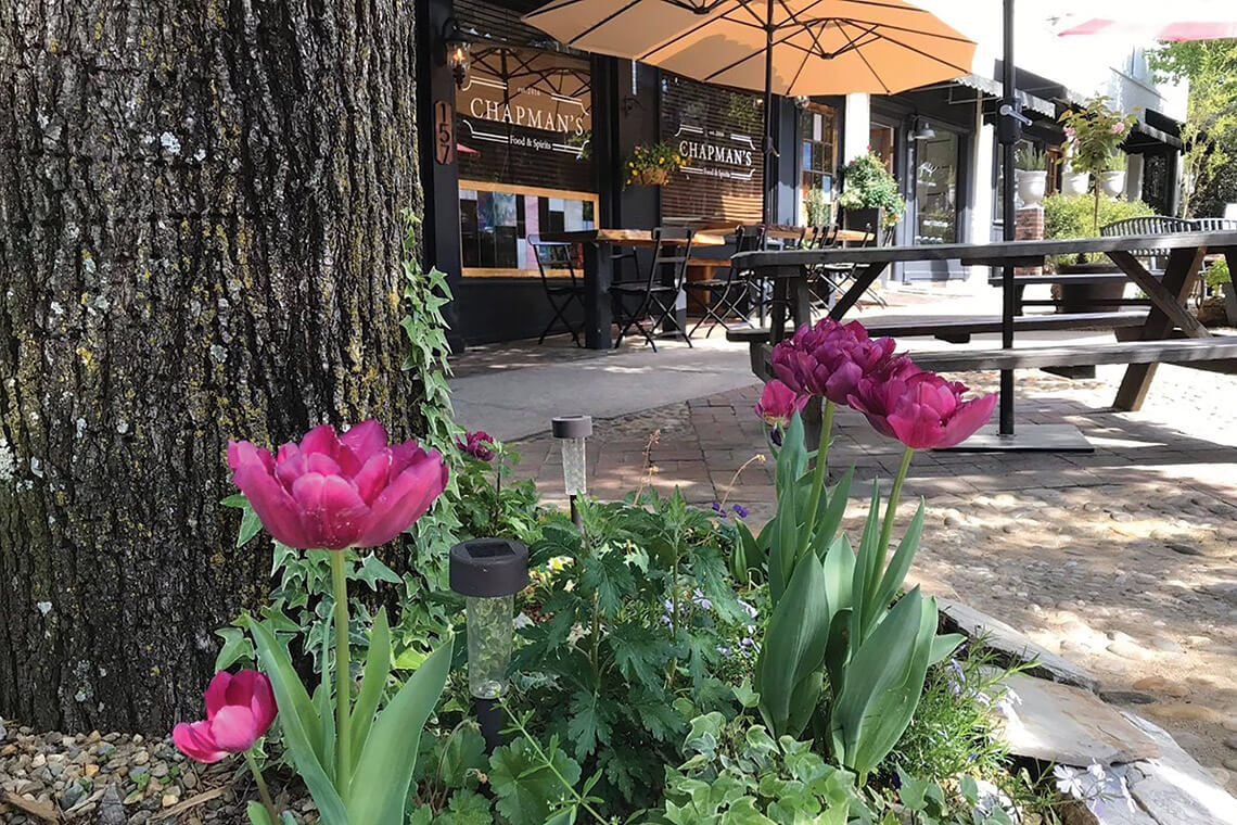 Outdoor seating at Chapman's Food & Spirits on East New Hampshire Avenue