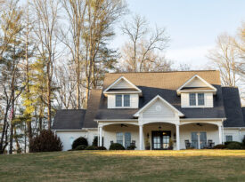 Exterior of Bed & Breakfast on Tiffany Hill