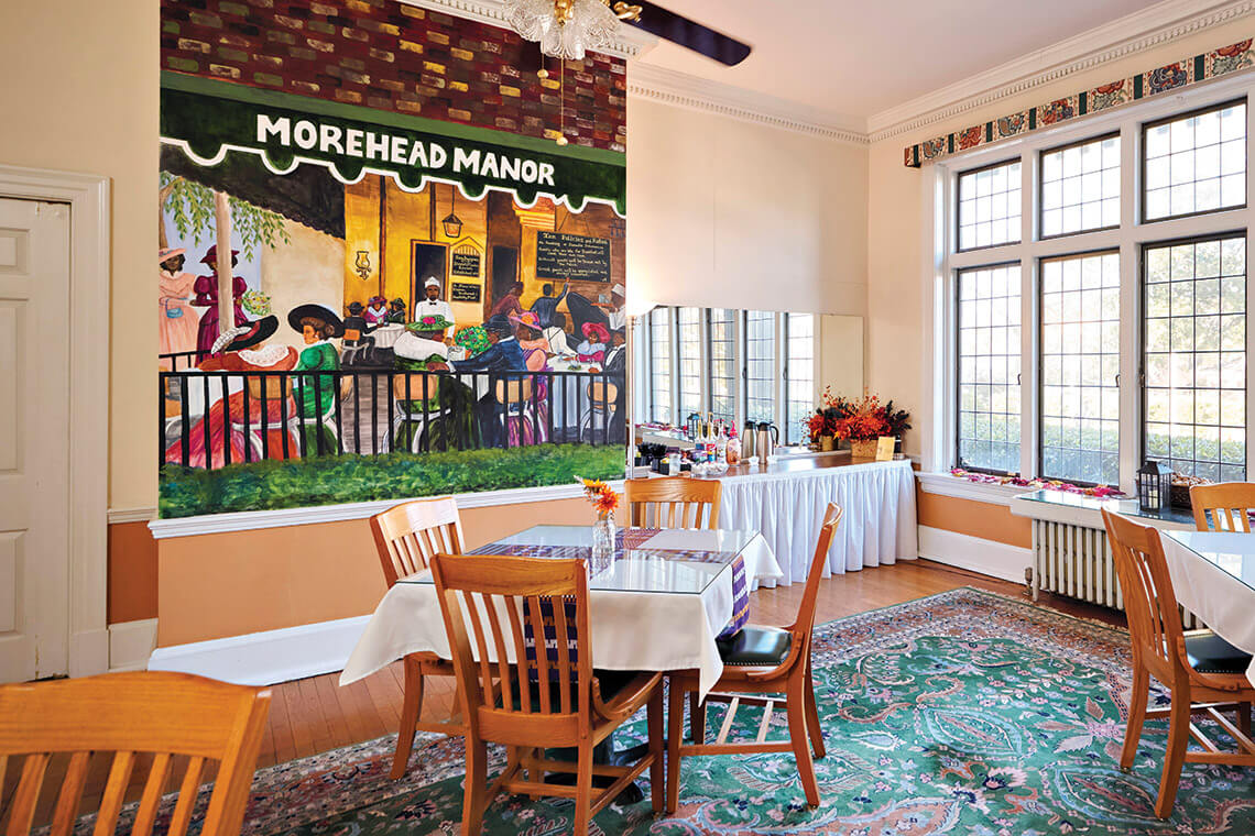 Dining room at Morehead Manor