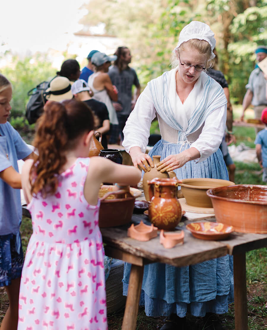 Volunteers at Fort Dobbs show crafts