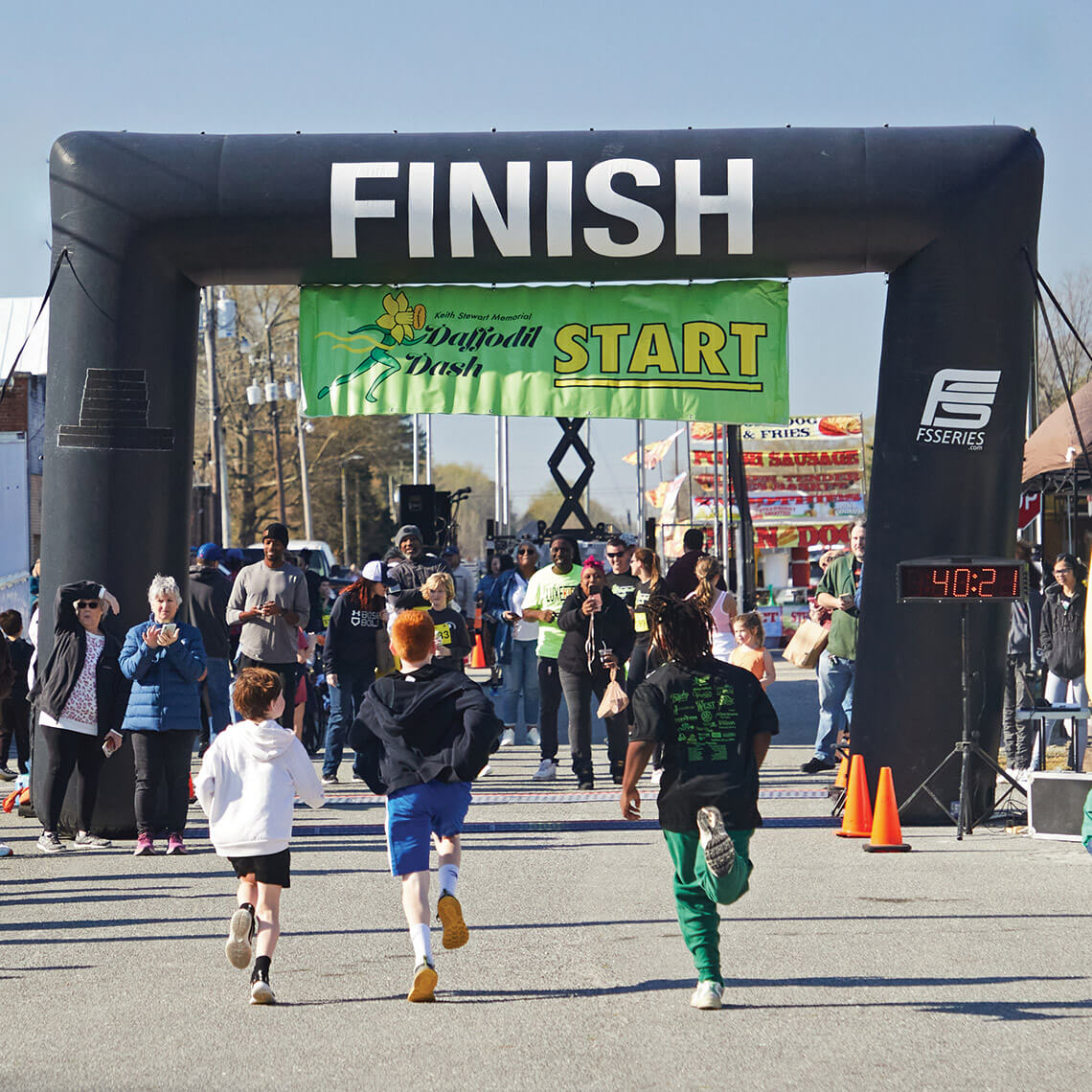 Children run in the Daffodil Dash