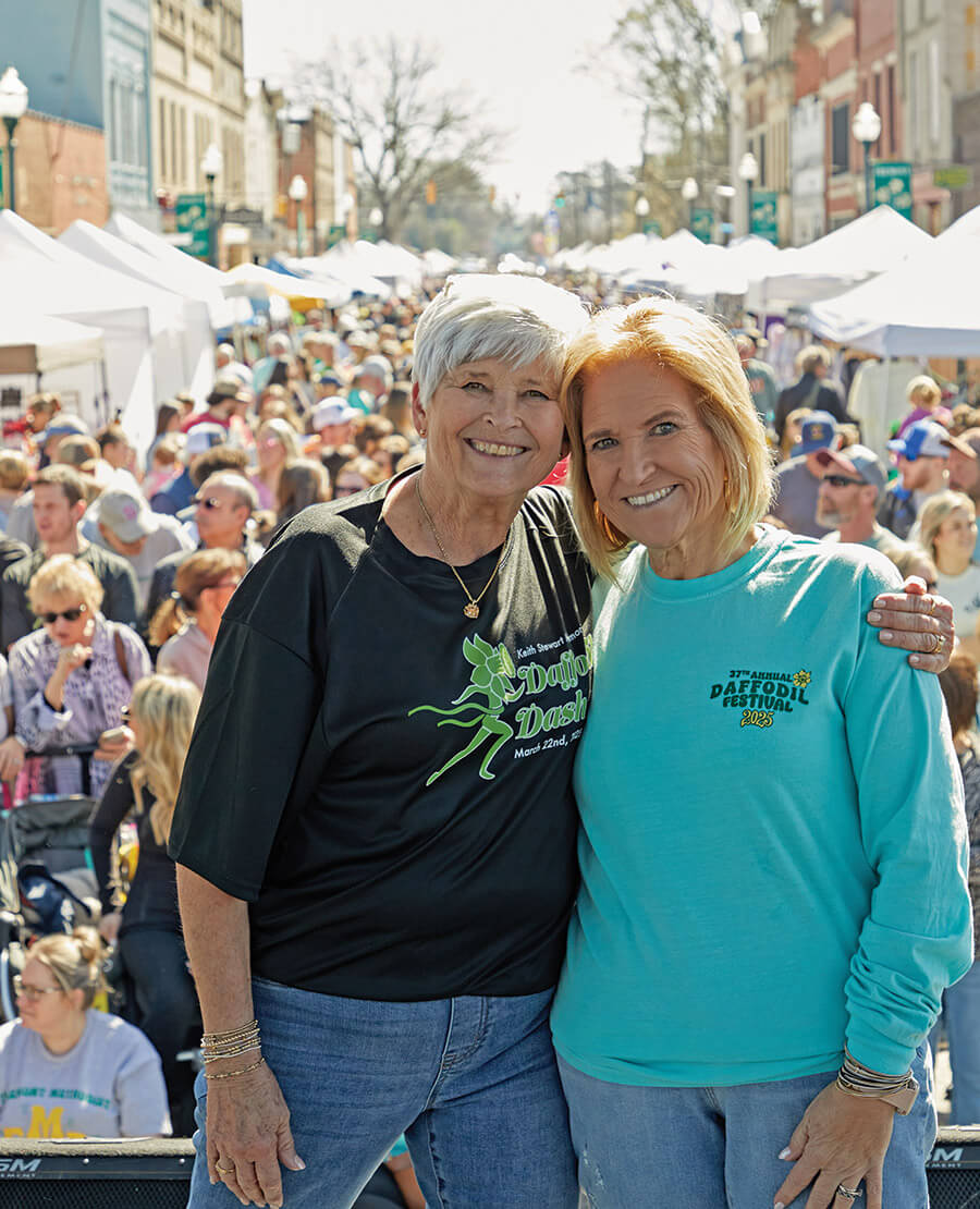 Lynda Stewart and Brenda Paul at the Daffodil Festival