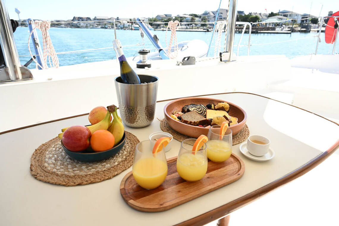 Mimosas and breakfast on the brunch cruise