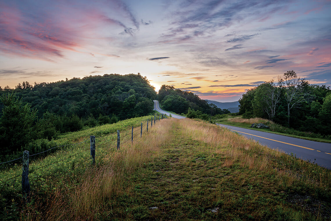 Thunder Hill Overlook at night