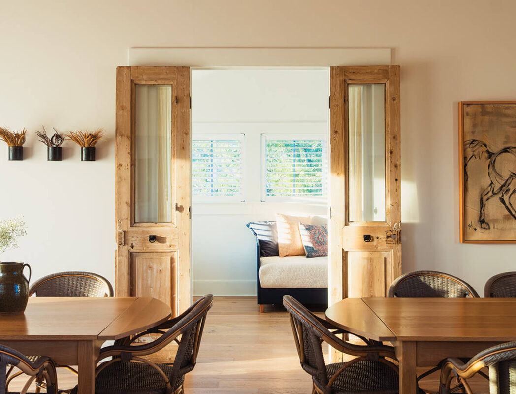 A beach home dining room designed by Nicole Peters