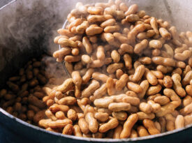 Pot of boiled peanuts