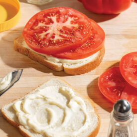 Tomato and mayonnaise sandwich