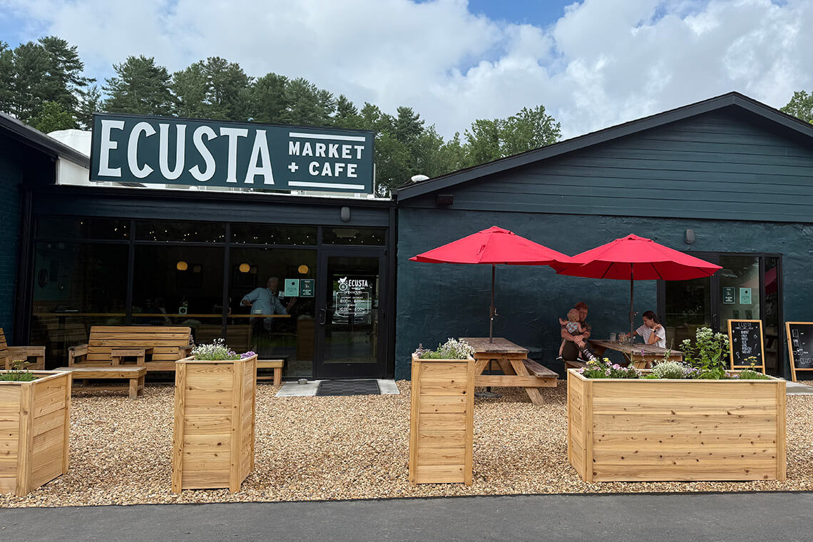 Ecusta Market and Cafe exterior