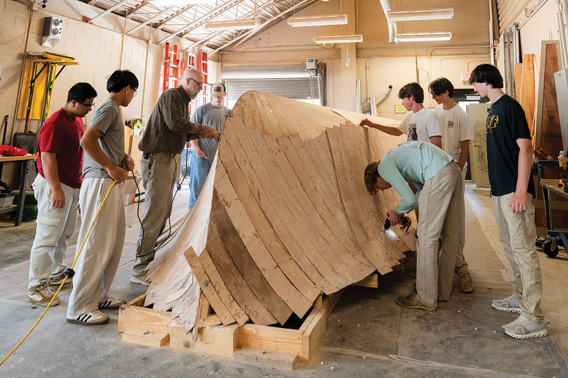 Students at Manteo High School Build a Boat