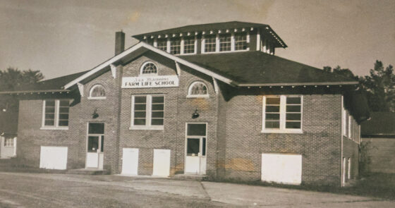 Asa J. Manning Farm Life School exterior